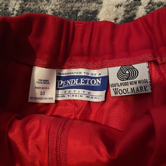 NWT Vintage Pendleton Red Wool Shorts - Picture 2 of 4